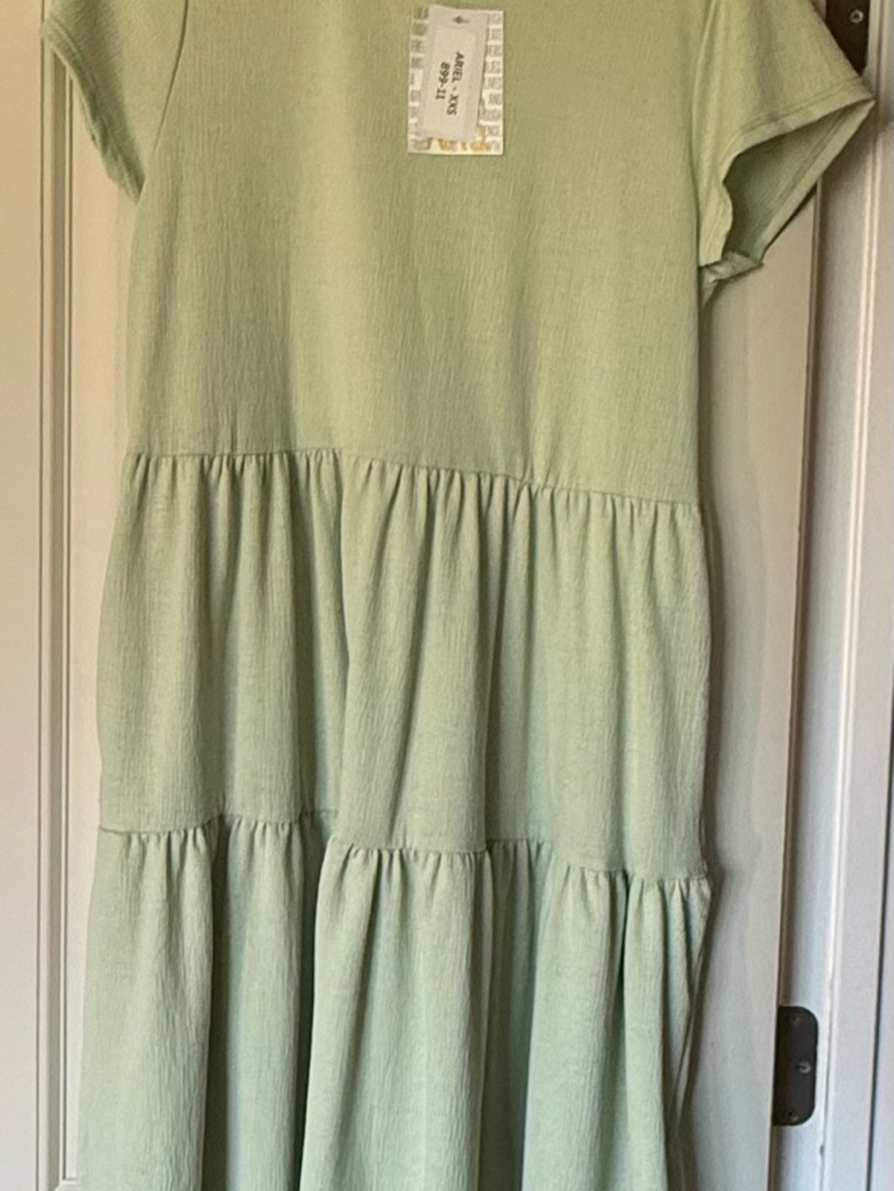 LuLaRoe Women’s XXS Sage Green Ariel Knee Length Dress. NWT
